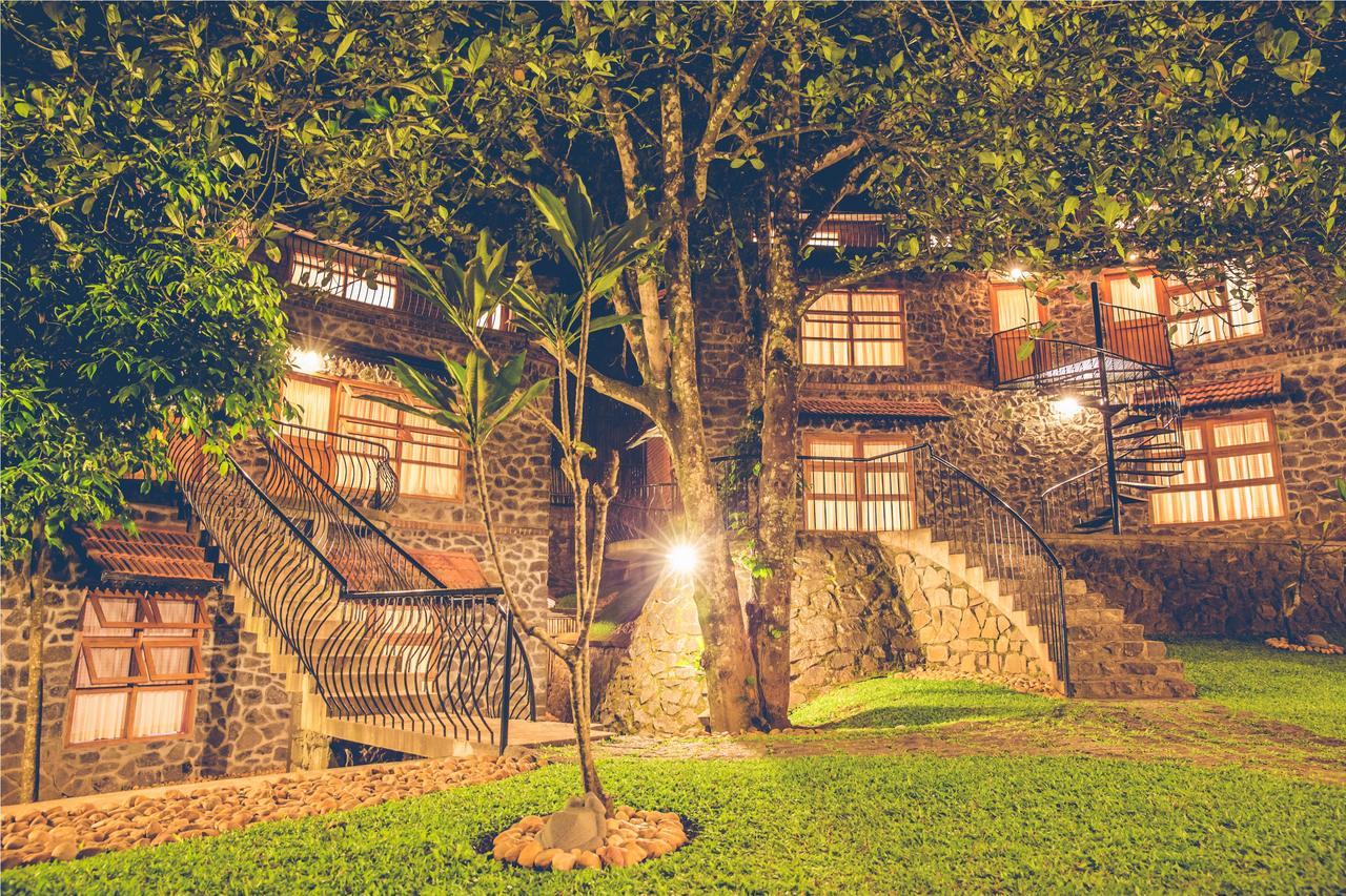 Bed and Breakfast Wildernest Thekkady Exterior foto